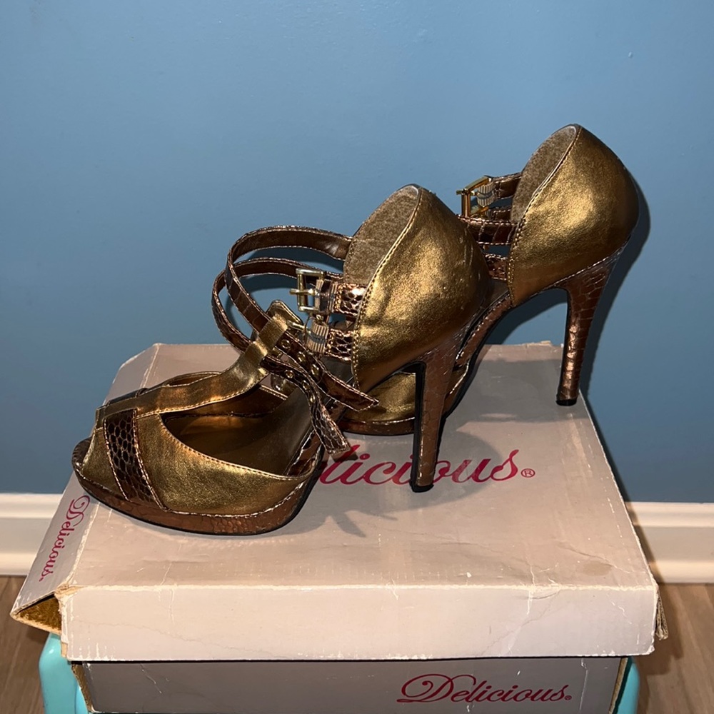 Delicious heels